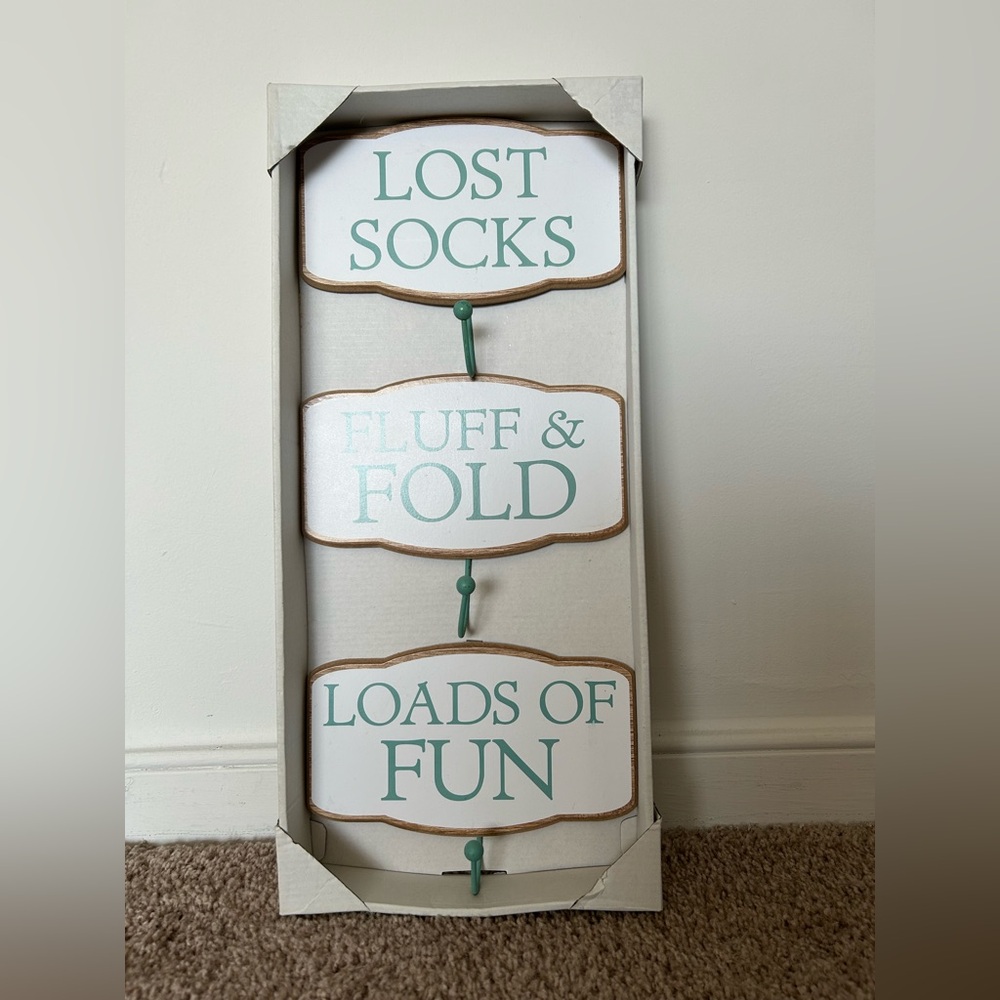 NWT New in box laundry room wall decor